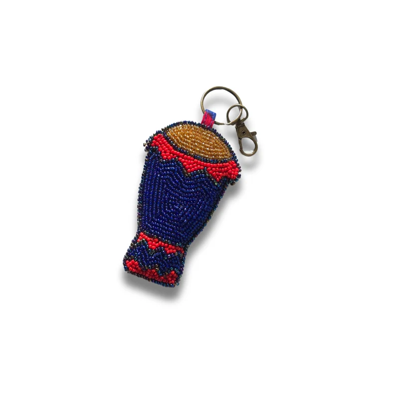 Tanbou- Porte-clés / charms en perles- bicolore- artisanat haïtien