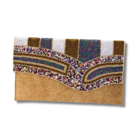 Pochette semi-perlée marron  –  broderie perles, fait main en Haïti
