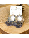 Boucles d'oreilles créoles en corne recyclée & pompons — artisanat haïtien