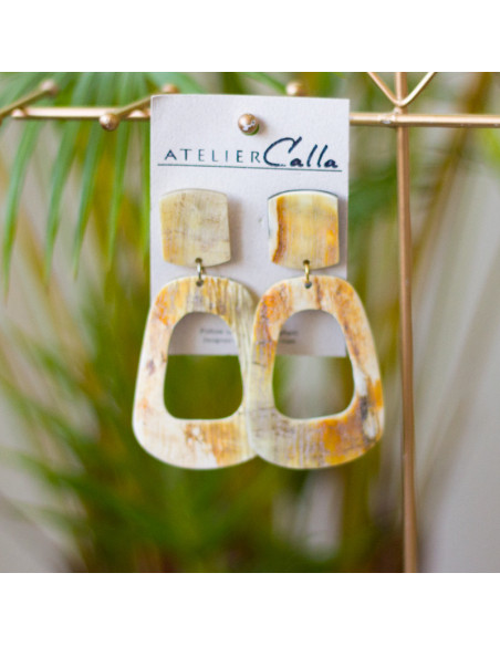 Boucles d'oreilles en corne – Fait main, Haïti