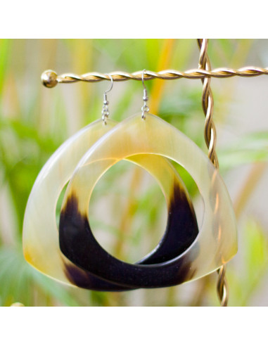 Grandes boucles d'oreilles artisanales en corne-artisanat haïtien