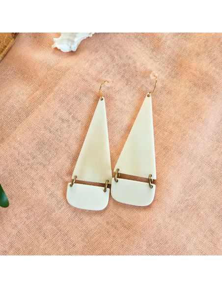Boucles d'oreilles pendantes LAMI -artisanat haïtien